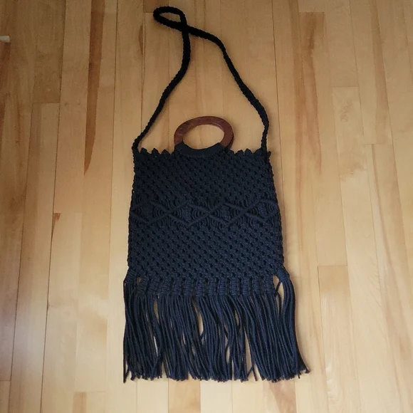 Danielle Nicole Black Fringe Crotchet Wooden Handle Crossbody Bag - Picture 5 of 13
